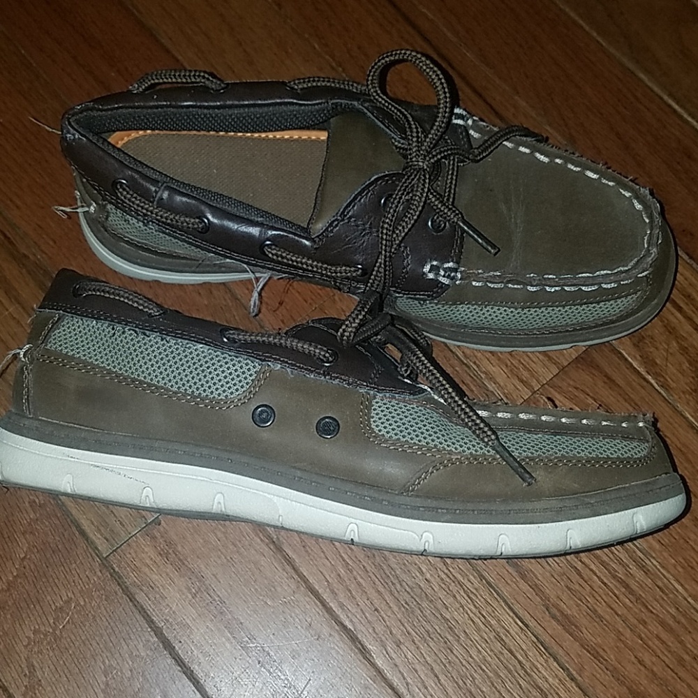 Sold-Gently worn Boy's Boat Dress shoe